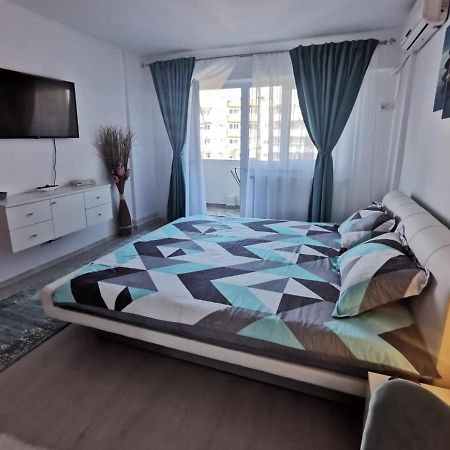 Apartament Regim Hotelier Deva Extérieur photo
