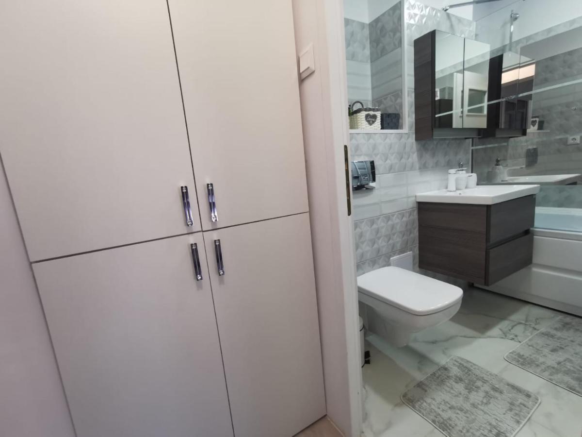 Apartament Regim Hotelier Deva Extérieur photo